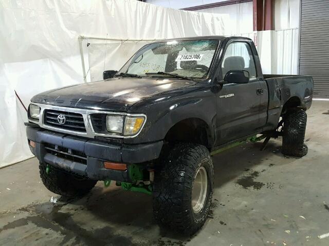 4TAUN61C8SZ027620 - 1995 TOYOTA TACOMA BLACK photo 2