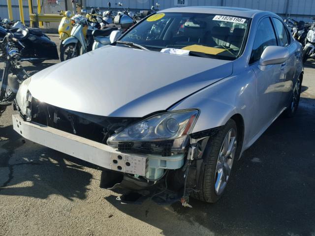 JTHBE262572009854 - 2007 LEXUS IS 350 SILVER photo 2