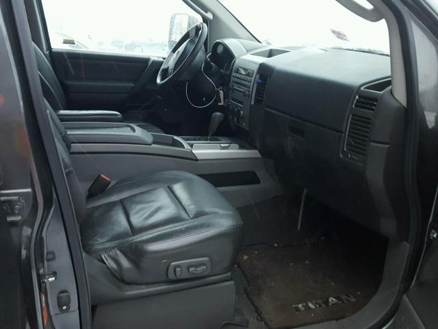 1N6AA07B17N243495 - 2007 NISSAN TITAN XE GRAY photo 5