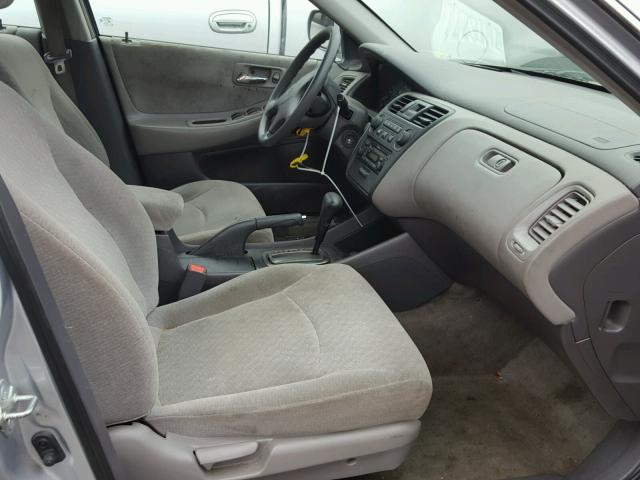 3HGCG56422G703518 - 2002 HONDA ACCORD LX SILVER photo 5