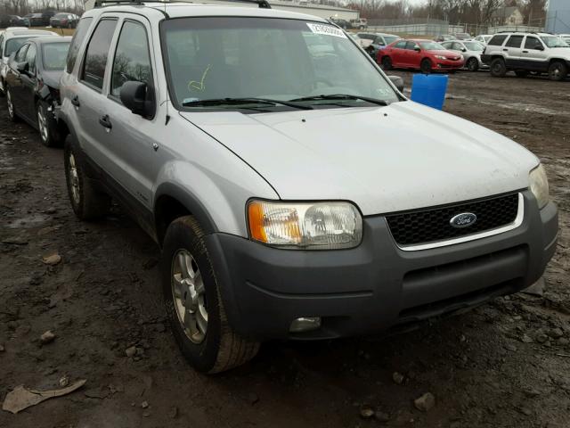 1FMYU04182KB55411 - 2002 FORD ESCAPE XLT SILVER photo 1