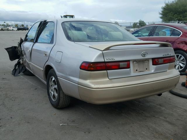 4T1BG22K4XU576624 - 1999 TOYOTA CAMRY CE GOLD photo 3