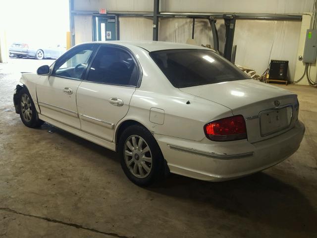 KMHWF35HX4A939869 - 2004 HYUNDAI SONATA GLS WHITE photo 3