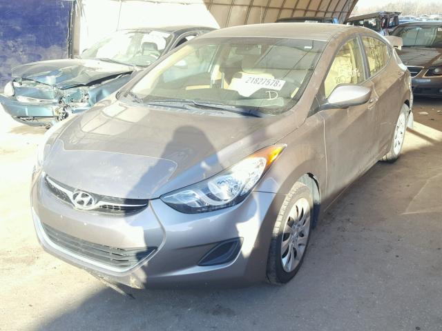 5NPDH4AE7BH009652 - 2011 HYUNDAI ELANTRA GL GRAY photo 2