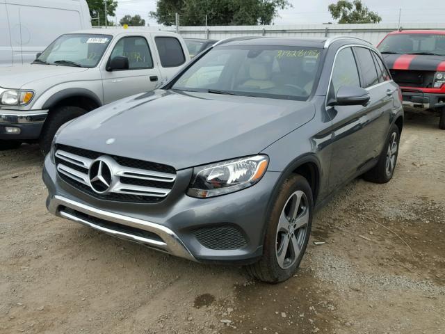 WDC0G4JB8HF185288 - 2017 MERCEDES-BENZ GLC 300 GRAY photo 2