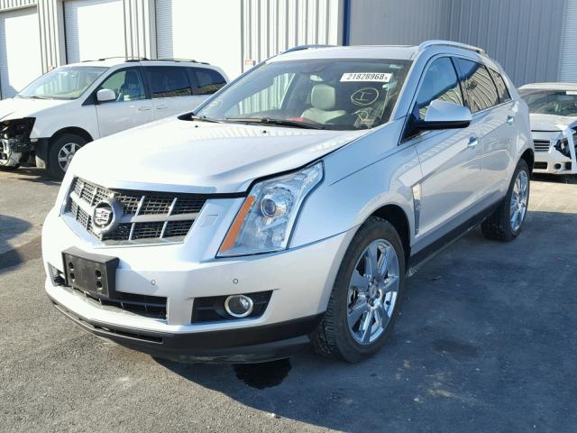 3GYFNEEYXBS675285 - 2011 CADILLAC SRX PERFOR SILVER photo 2