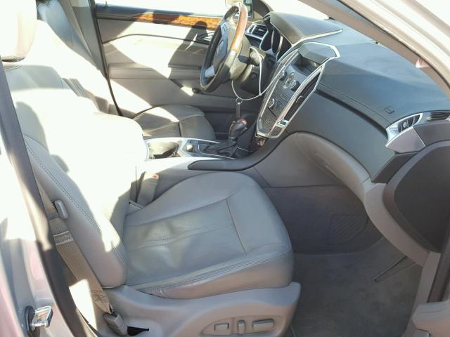 3GYFNEEYXBS675285 - 2011 CADILLAC SRX PERFOR SILVER photo 5