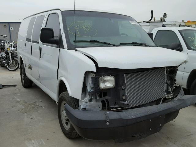 1GCHG35C281186391 - 2008 CHEVROLET EXPRESS G3 WHITE photo 1