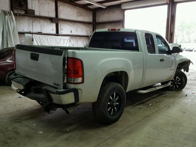 1GT21ZCGXBZ343299 - 2011 GMC SIERRA C25 WHITE photo 4