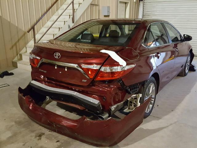 4T1BF1FK3HU739837 - 2017 TOYOTA CAMRY LE RED photo 4