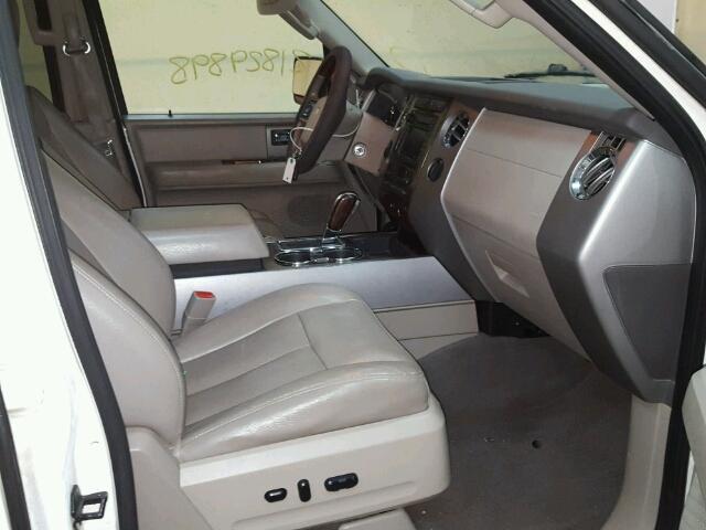 1FMFK20587LA08508 - 2007 FORD EXPEDITION WHITE photo 5