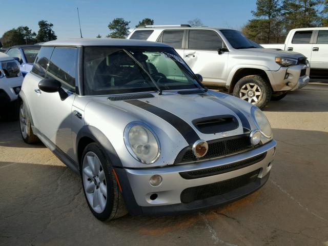 WMWRE33576TN29208 - 2006 MINI COOPER S SILVER photo 1