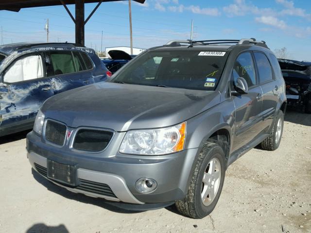 2CKDL63F666122379 - 2006 PONTIAC TORRENT GRAY photo 2