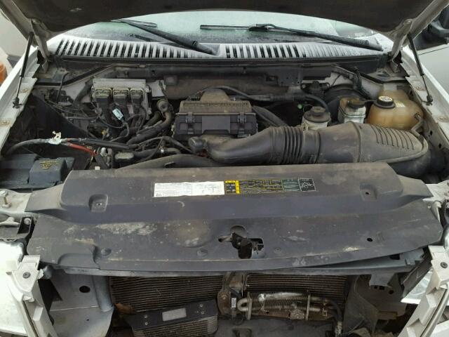 1FMPU16595LA01676 - 2005 FORD EXPEDITION SILVER photo 7