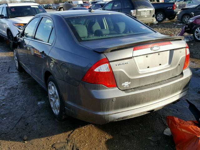 3FAHP0HA6BR105551 - 2011 FORD FUSION SE GRAY photo 3