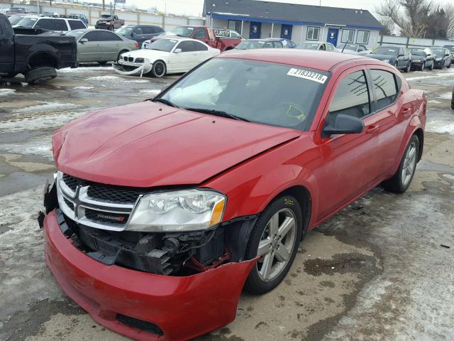 1C3CDZABXDN608742 - 2013 DODGE AVENGER SE RED photo 2