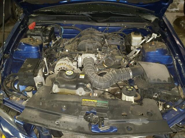 1ZVFT80N475332206 - 2007 FORD MUSTANG BLUE photo 7