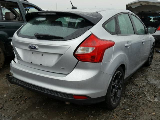 1FADP3K20EL255157 - 2014 FORD FOCUS SE SILVER photo 4