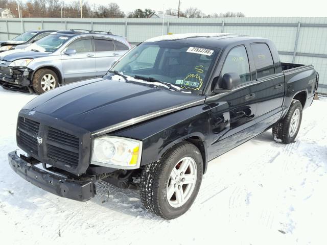 1D7HW28K57S263575 - 2007 DODGE DAKOTA QUA BLACK photo 2