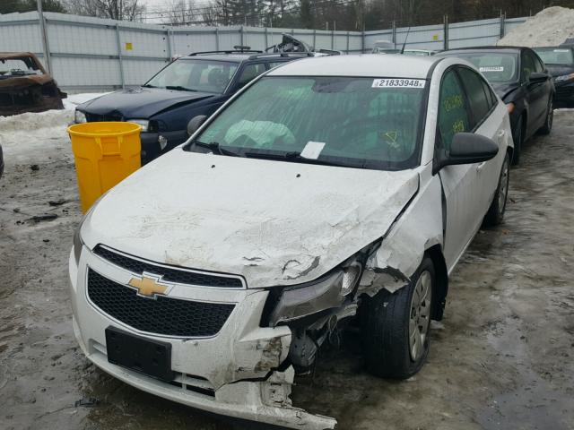 1G1PA5SG8E7479259 - 2014 CHEVROLET CRUZE LS WHITE photo 2