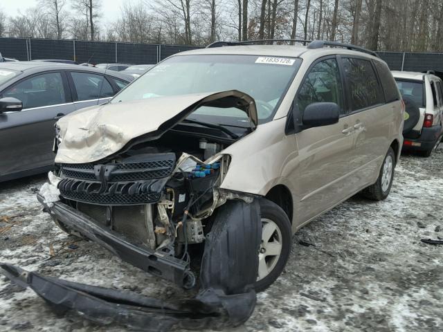 5TDZA23C44S133384 - 2004 TOYOTA SIENNA CE GOLD photo 2