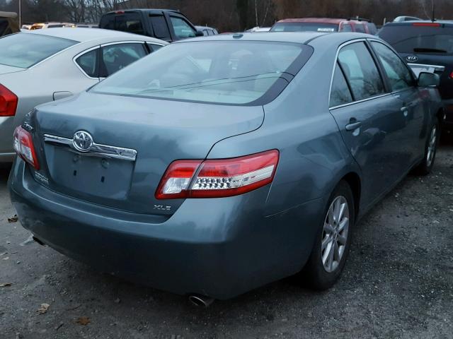 4T1BK3EK6AU608674 - 2010 TOYOTA CAMRY SE BLUE photo 4