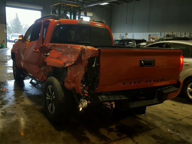 3TMCZ5AN3HM062012 - 2017 TOYOTA TACOMA DOU ORANGE photo 3