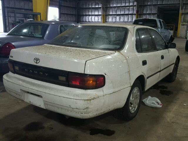 JT2SK11E0N0018999 - 1992 TOYOTA CAMRY DLX WHITE photo 4