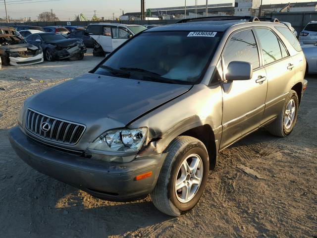 JTJHF10U320253694 - 2002 LEXUS RX 300 GRAY photo 2