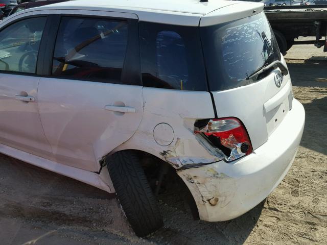 JTKKT624360138569 - 2006 TOYOTA SCION XA WHITE photo 9