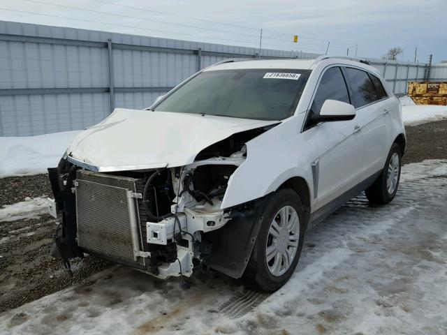 3GYFNGE37DS573932 - 2013 CADILLAC SRX LUXURY WHITE photo 2