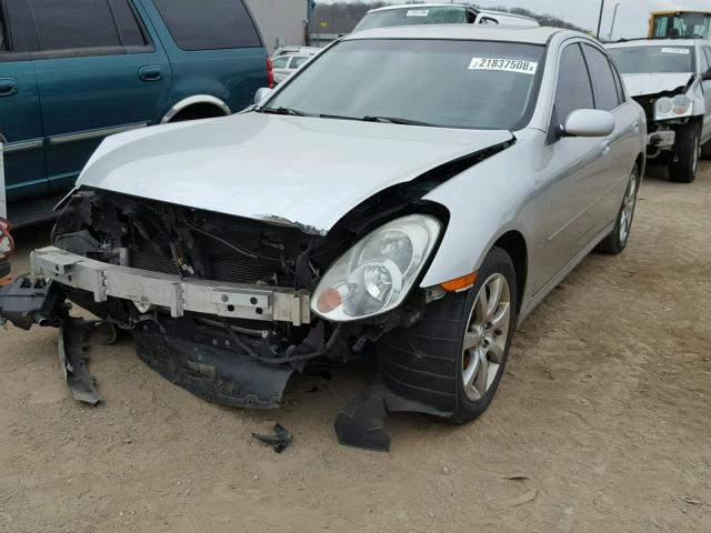 JNKCV51F65M315365 - 2005 INFINITI G35 SILVER photo 2