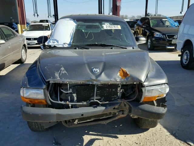 1D7HL38K04S521432 - 2004 DODGE DAKOTA QUA GRAY photo 9