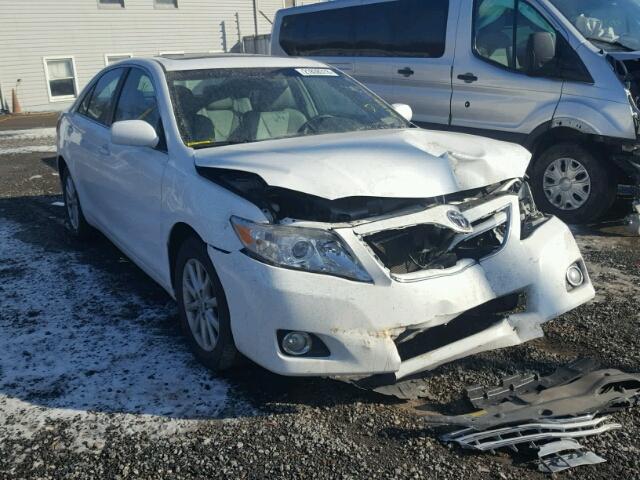 4T1BK3EK7BU632645 - 2011 TOYOTA CAMRY SE WHITE photo 1