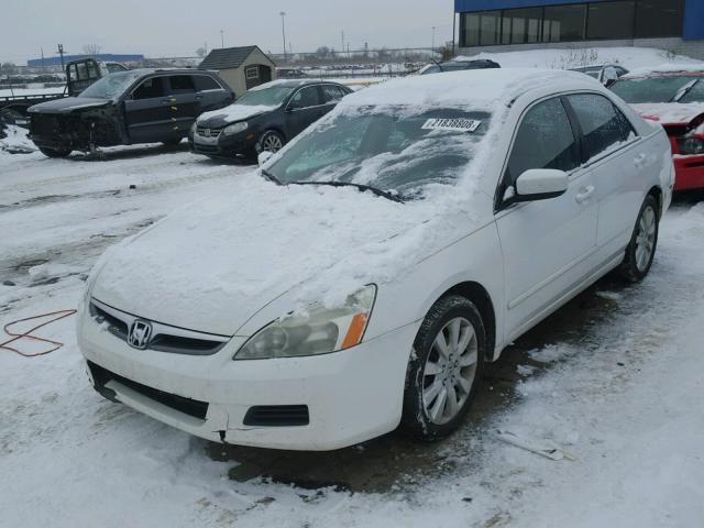 1HGCM66527A037791 - 2007 HONDA ACCORD EX WHITE photo 2