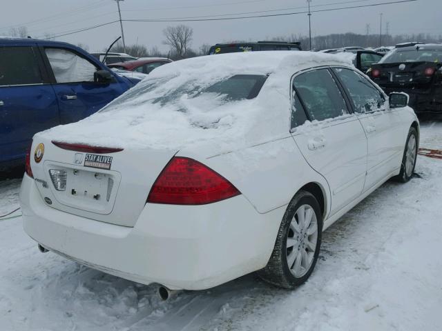 1HGCM66527A037791 - 2007 HONDA ACCORD EX WHITE photo 4