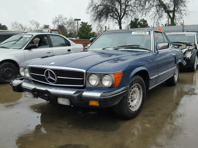 WDBBA45C3FA018560 - 1985 MERCEDES-BENZ 380 SL BLUE photo 2