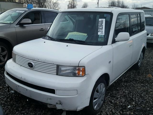 JTLKT334564092468 - 2006 TOYOTA SCION XB WHITE photo 2