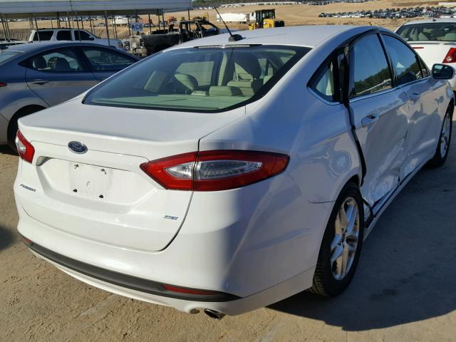 3FA6P0H77DR284049 - 2013 FORD FUSION SE WHITE photo 4