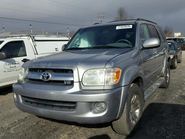 5TDZT34A46S267876 - 2006 TOYOTA SEQUOIA SR SILVER photo 2