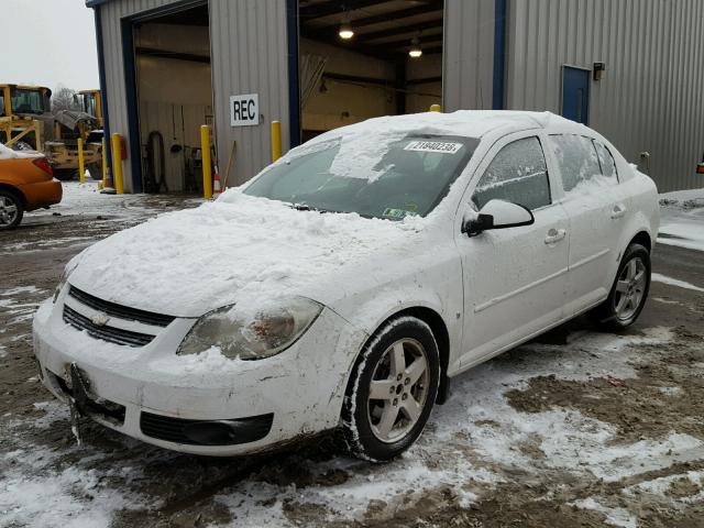 1G1AL58F987253864 - 2008 CHEVROLET COBALT LT WHITE photo 2