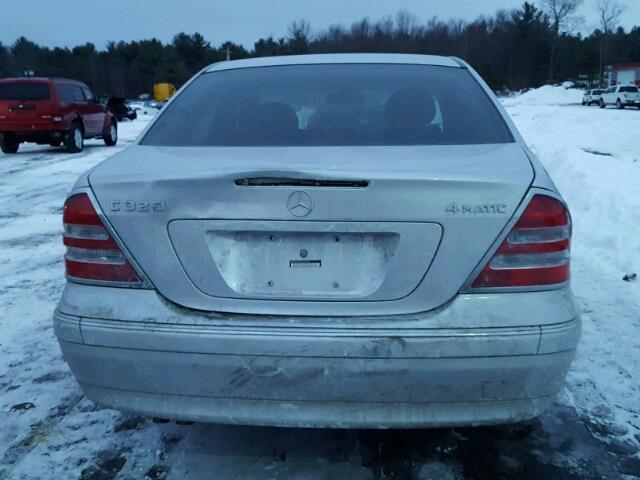 WDBRF84J04F551862 - 2004 MERCEDES-BENZ C 320 4MAT SILVER photo 9