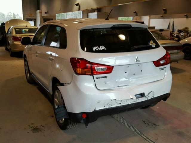 4A4AP3AU8FE055755 - 2015 MITSUBISHI OUTLANDER WHITE photo 3