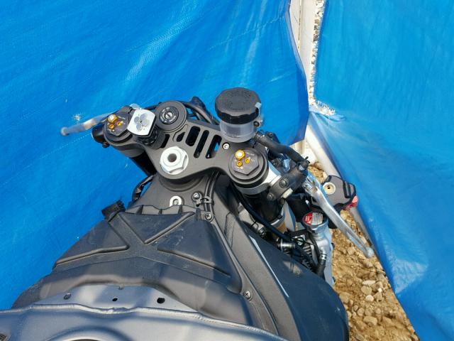 JYARN42E8GA001082 - 2016 YAMAHA YZFR1S GRAY photo 5