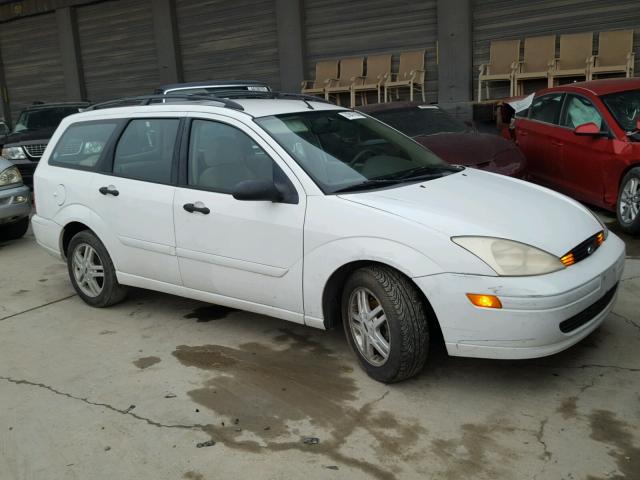 1FAFP36P0YW196743 - 2000 FORD FOCUS SE WHITE photo 1