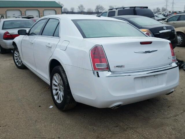 2C3CCAAG5EH175762 - 2014 CHRYSLER 300 WHITE photo 3