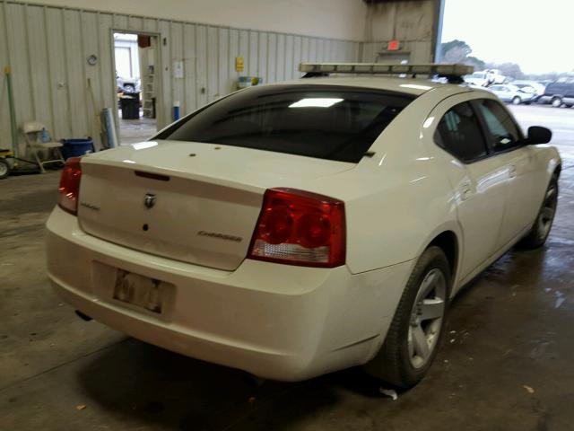 2B3AA4CT4AH193847 - 2010 DODGE CHARGER WHITE photo 4