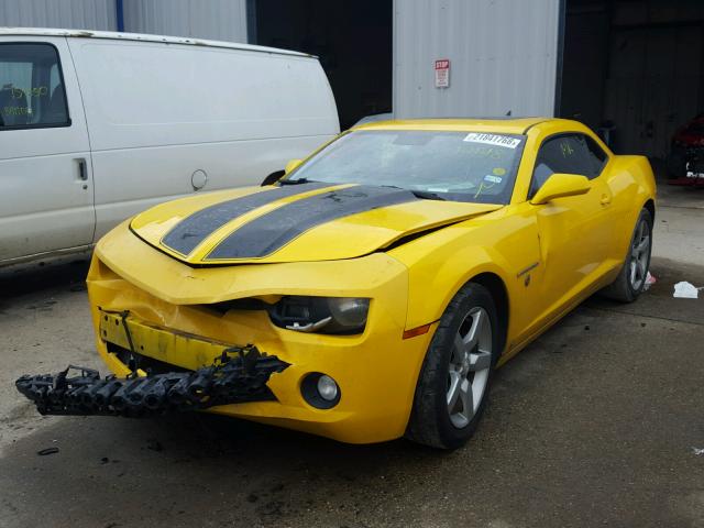 2G1FG1EV1A9100298 - 2010 CHEVROLET CAMARO LT YELLOW photo 2