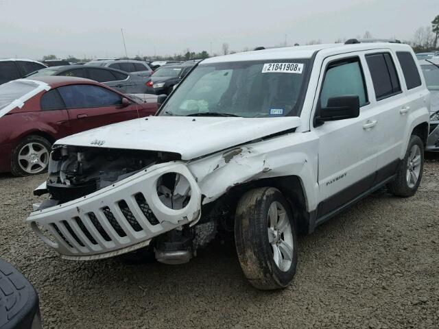 1C4NJPCB7ED843928 - 2014 JEEP PATRIOT LI WHITE photo 2