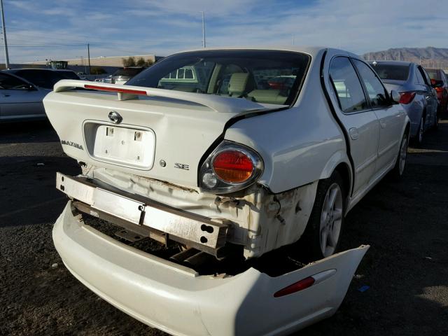 JN1DA31A02T325372 - 2002 NISSAN MAXIMA GLE WHITE photo 4